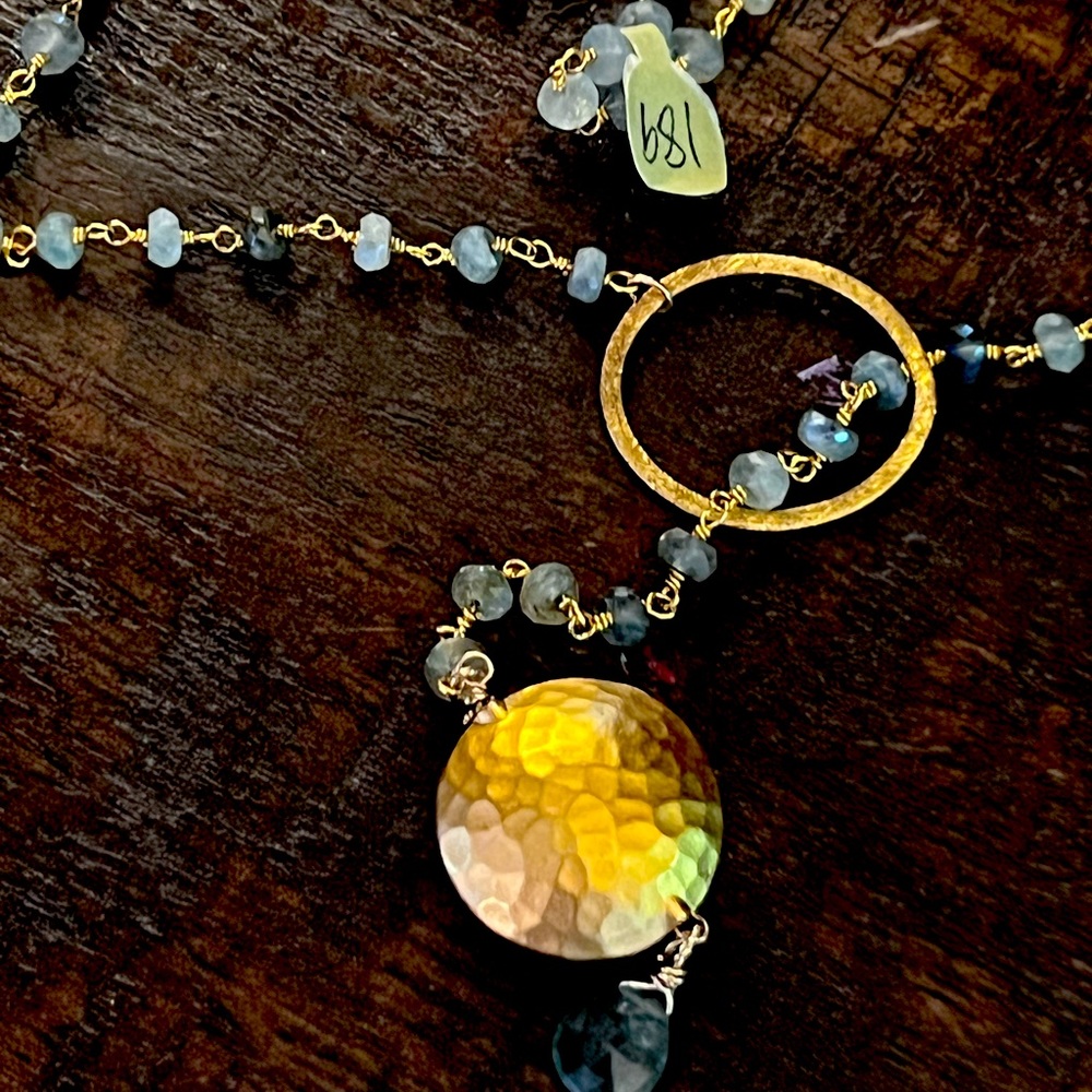 Moss aquamarine necklace with gold vermeil - Picture 6 of 6